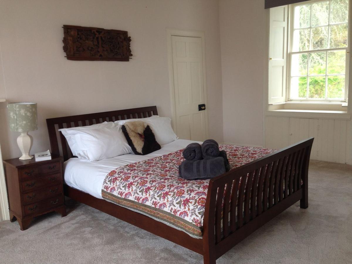 Mackinnon Cottage - 3 Bedroom Cottage Broadford (Isle of Skye) Bagian luar foto